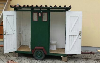 Toilettenwagen